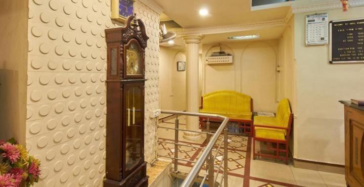 Hotel Tushar Pune Esterno foto